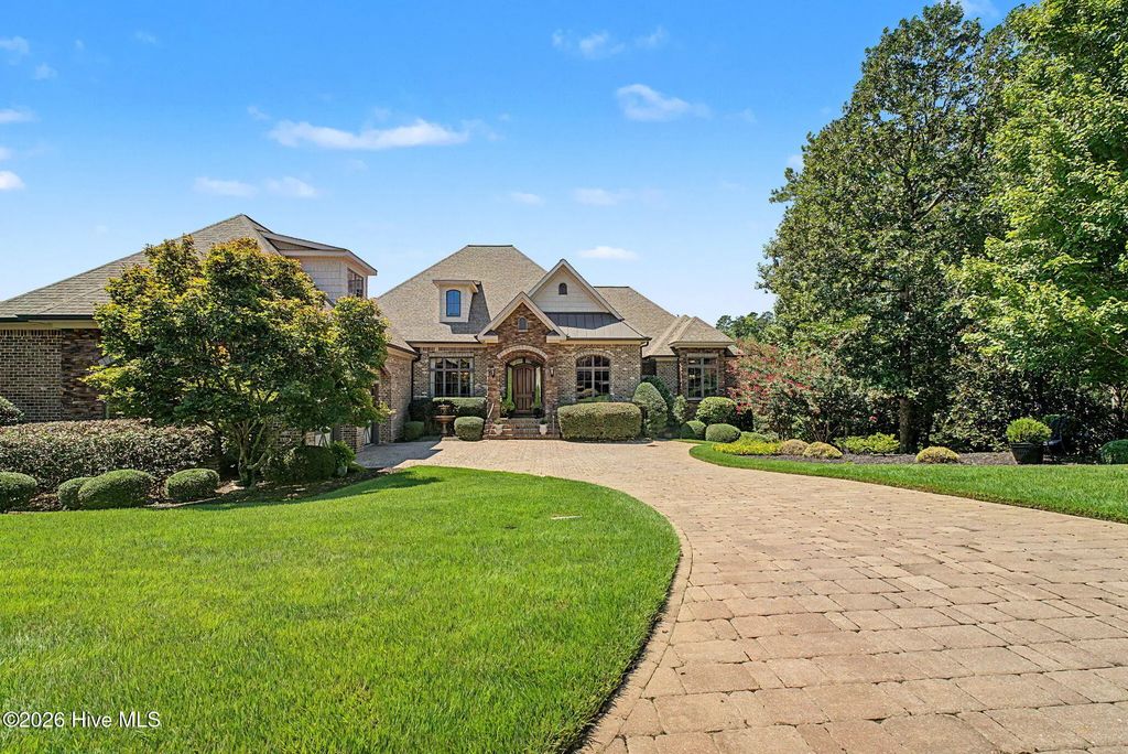 209 Grassy Creek Lane, Aiken