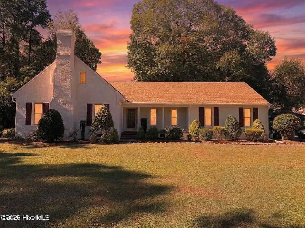 101 Forest Drive, Clinton