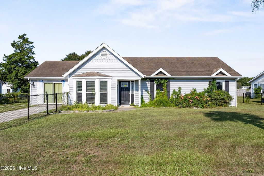 638 Sand Ridge Road, Hubert