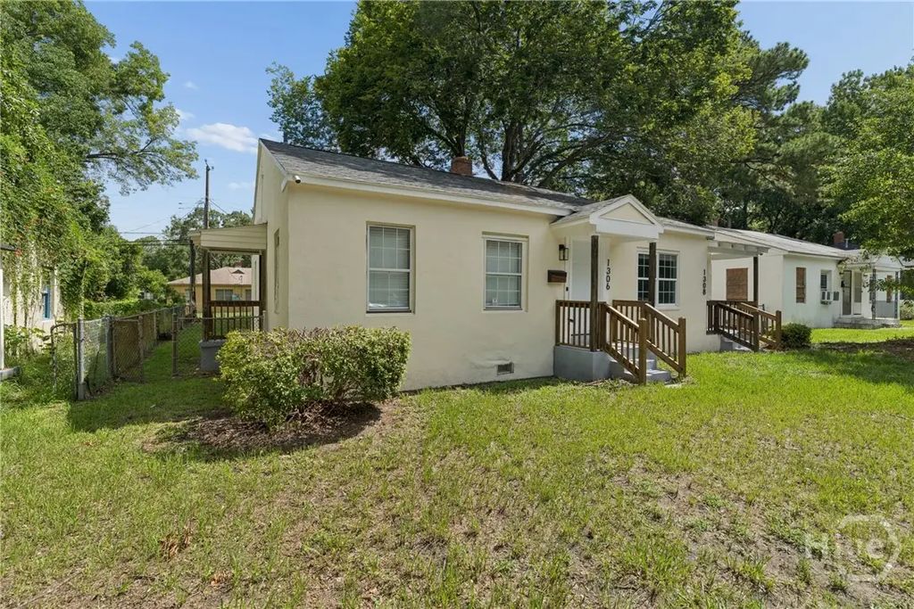 1306 E 54th Street, Savannah