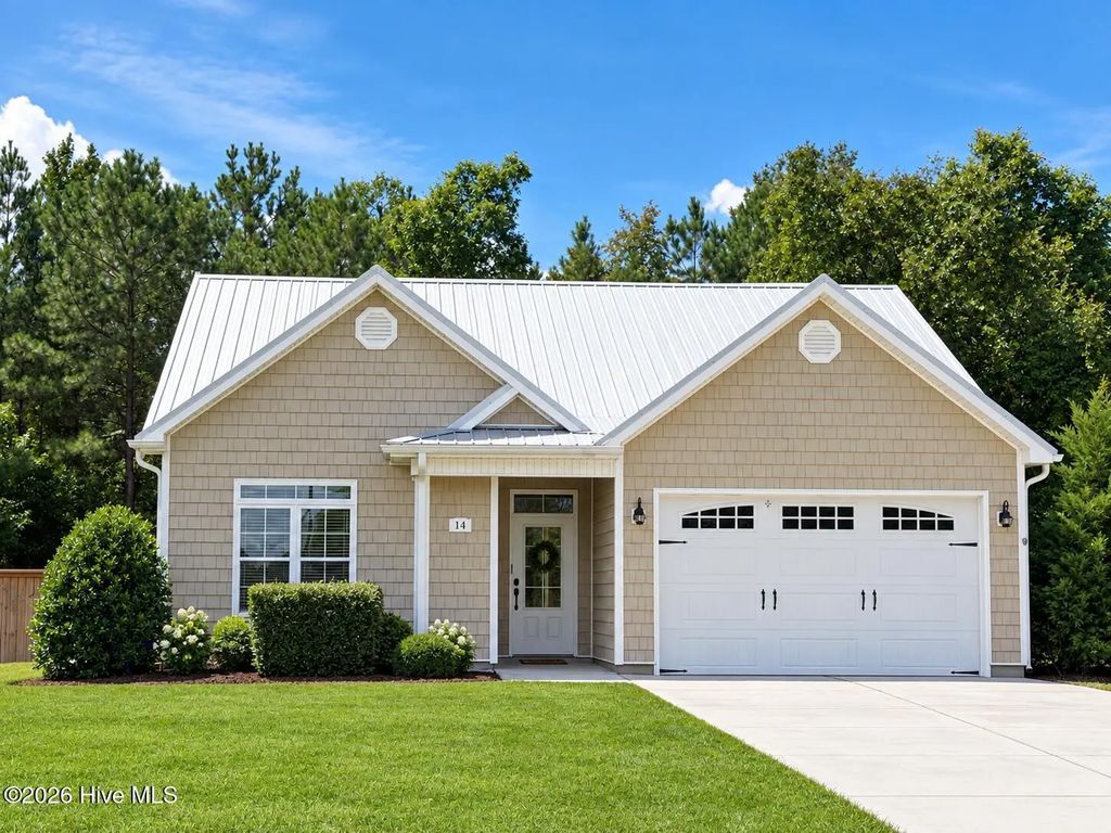 14 E Caribou Court, Lake Waccamaw