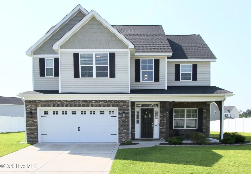 489 Holly Grove Drive, Winterville
