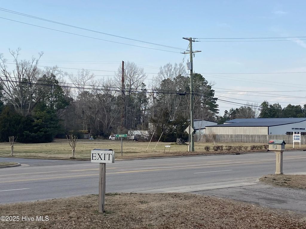 170 W Hwy 158 Highway, Camden