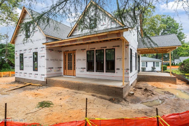 245 W Connecticut Avenue, Southern Pines