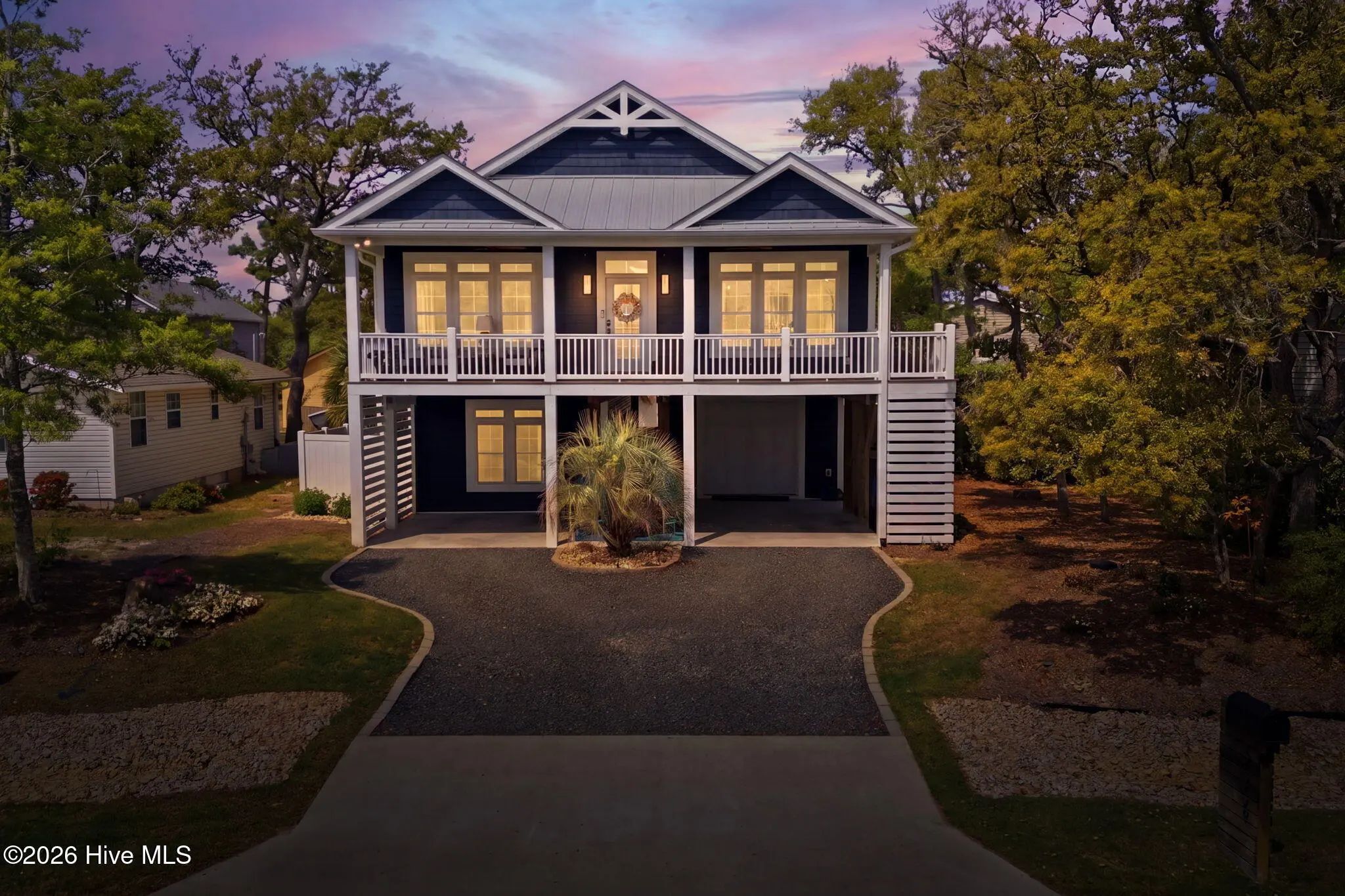 225 Ne 54th Street, Oak Island