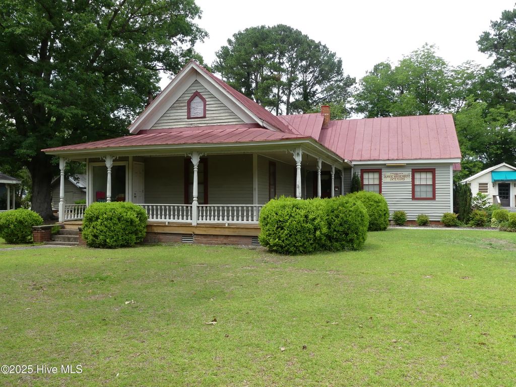 2707 Royall Avenue, Goldsboro