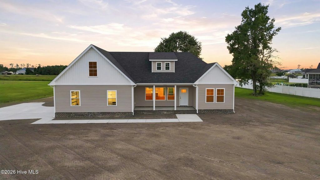 446 Pointe Vista Drive, Elizabeth City