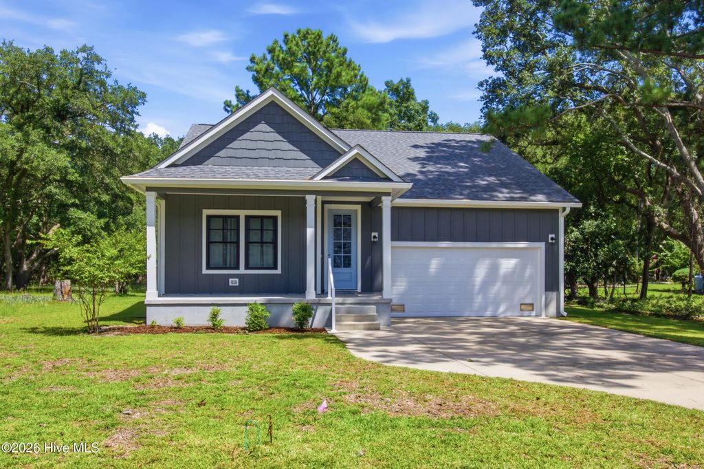 1207 Barkentine Drive, New Bern