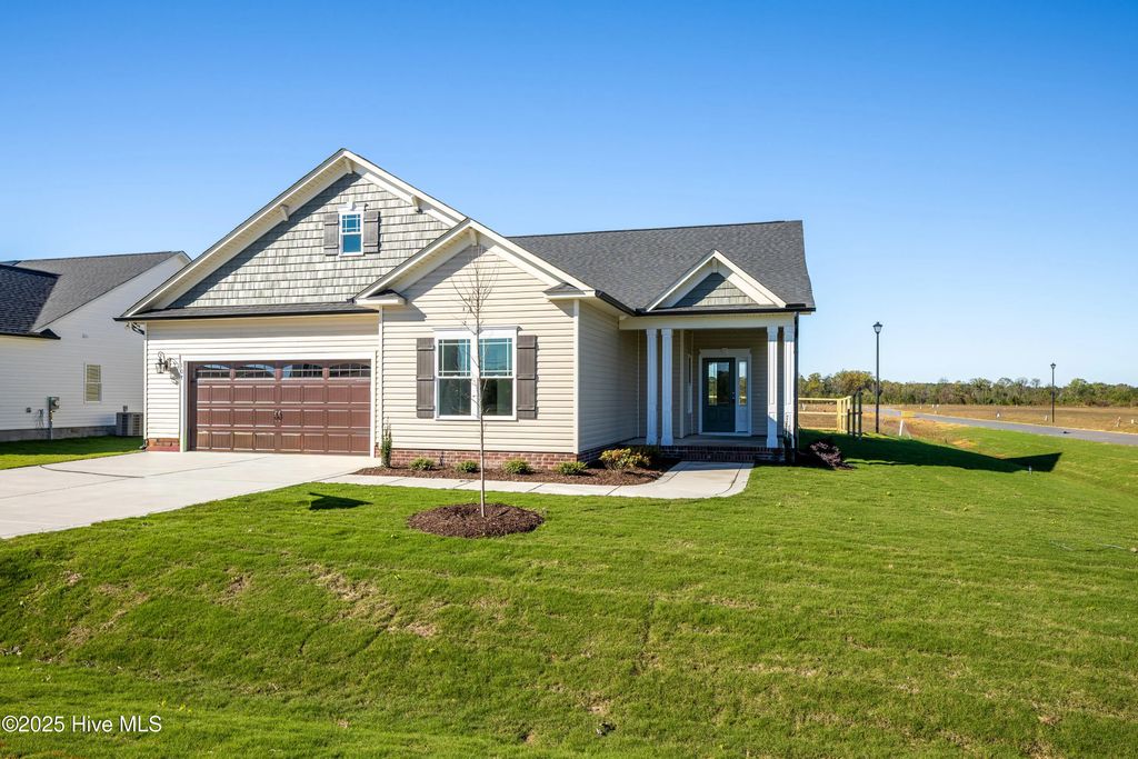 107 Sunny Acres Lane, Clinton