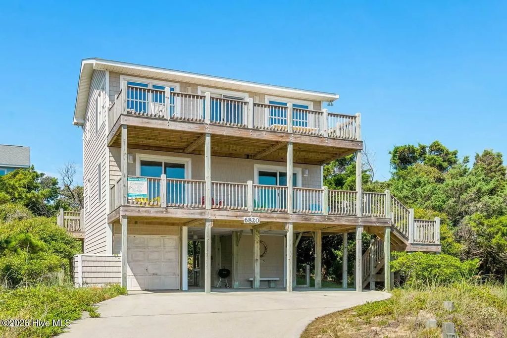 6820 Ocean Drive, Ash