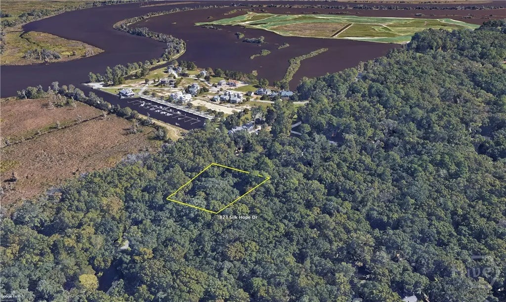 823 Silk Hope Drive, Richmond Hill