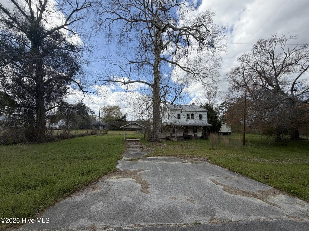 110 Hudson Street, Pollocksville