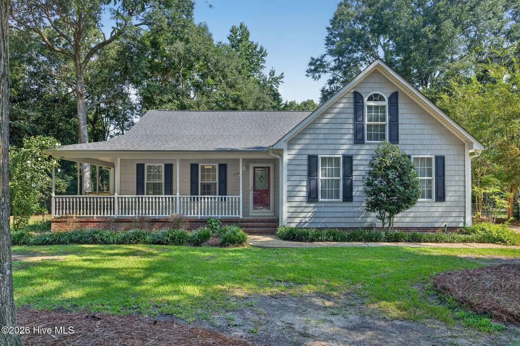 264 Gooseneck Road W, Rocky Point