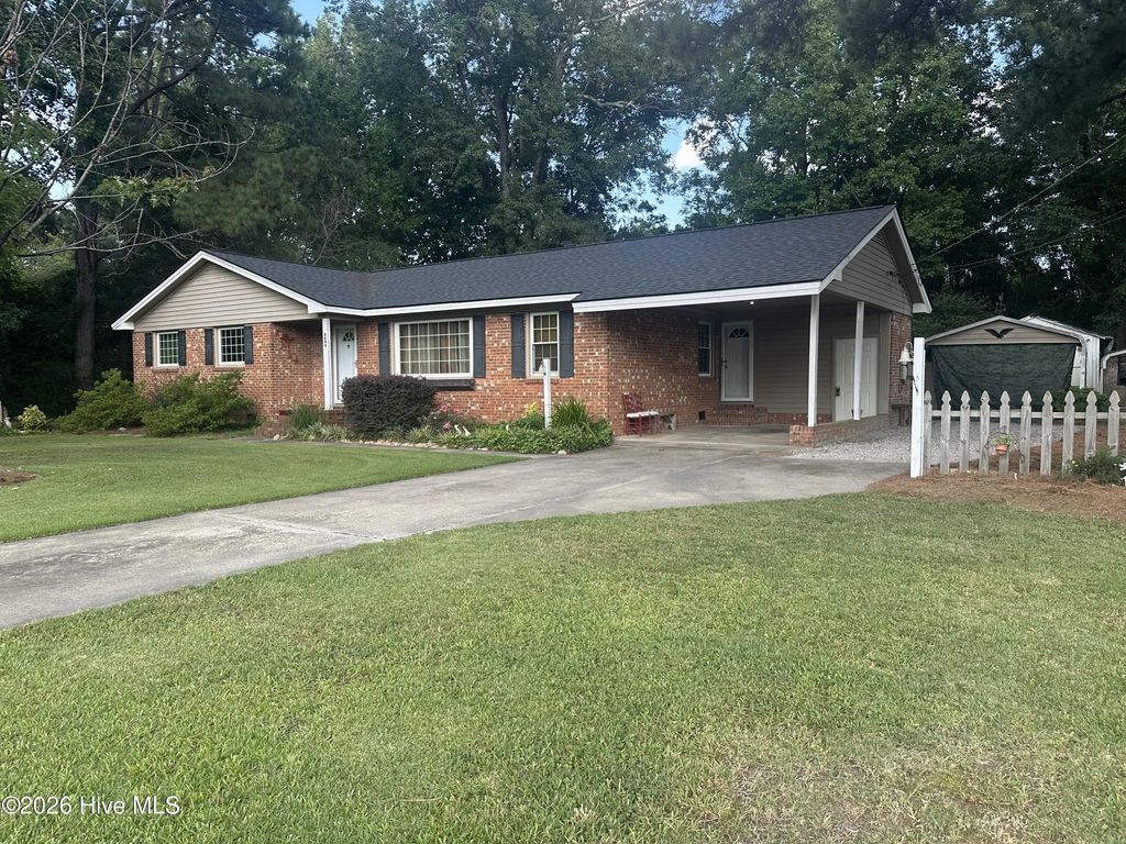 4646 Windsor Road, Elm City
