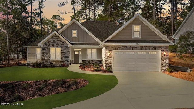 555 Lake Forest Drive Se, Pinehurst