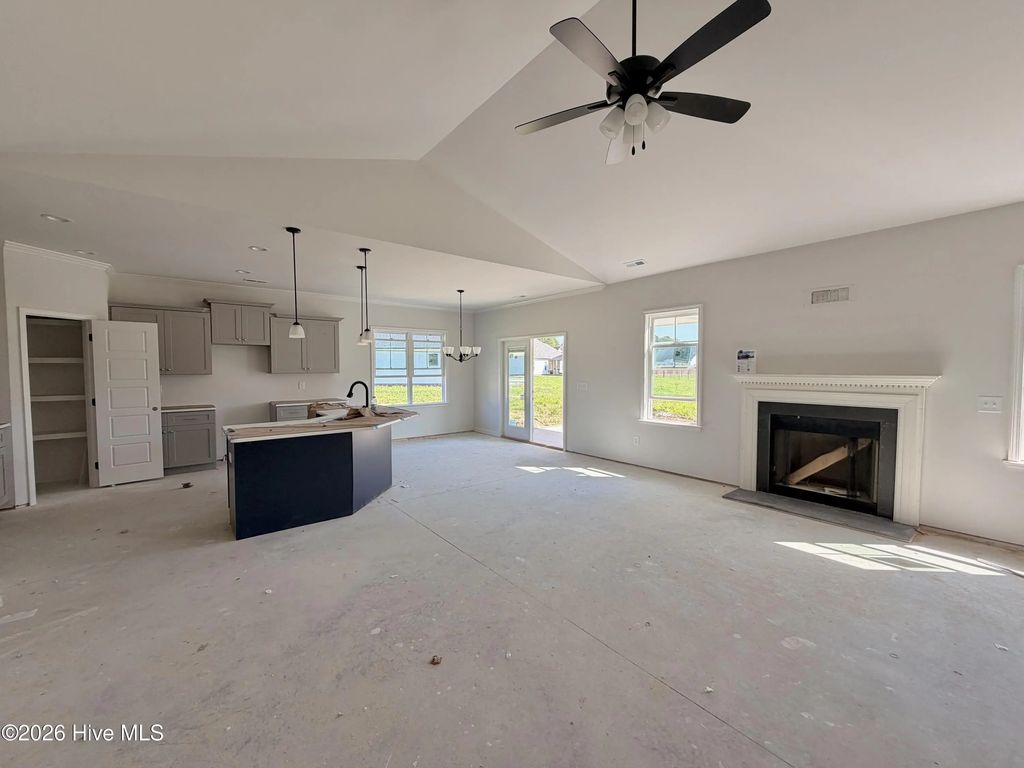 3717 Chatsworth Drive, La Grange