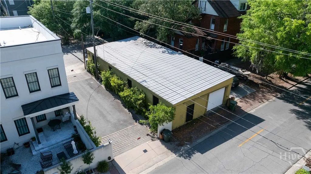 711 Tattnall Street, Savannah
