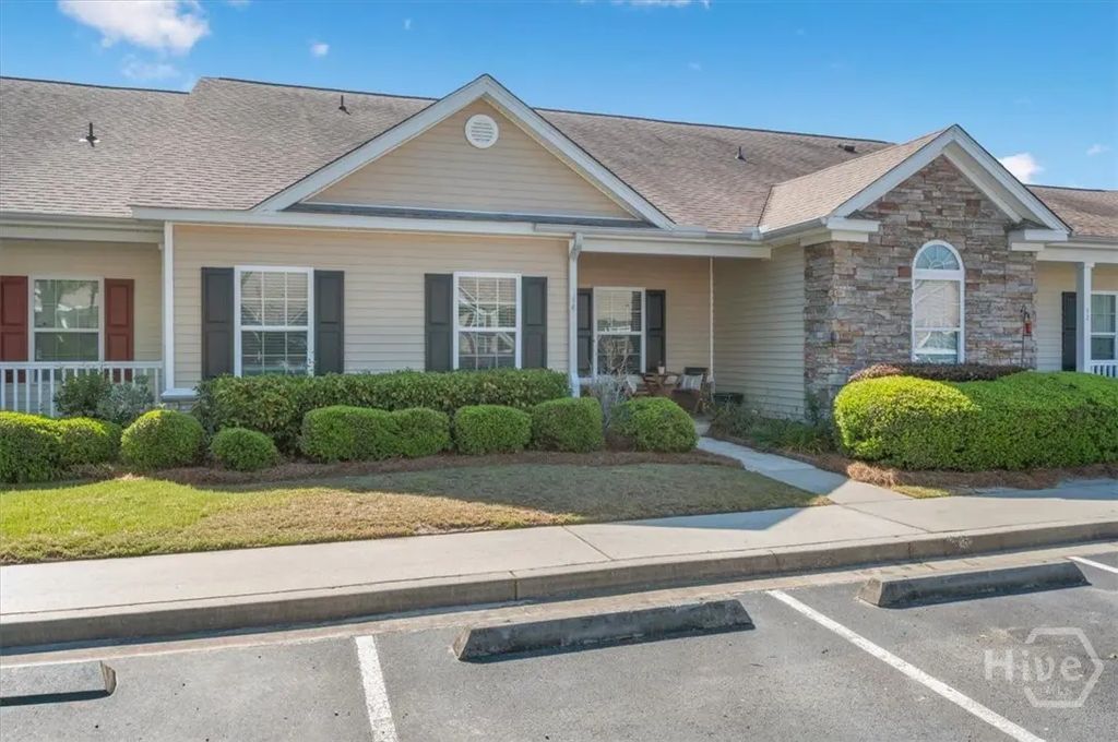 44 Travertine Circle, Savannah