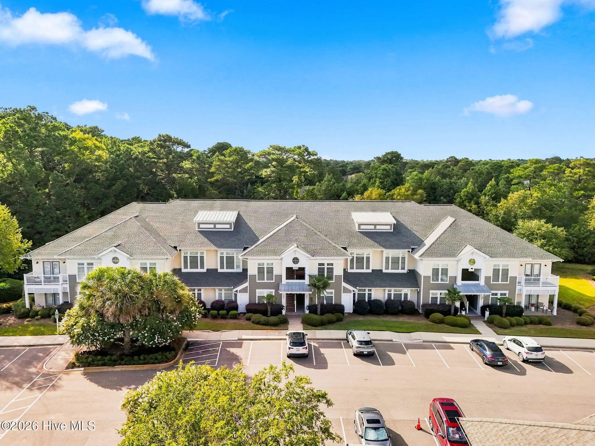 2537 St James Drive Apt 1006, Southport