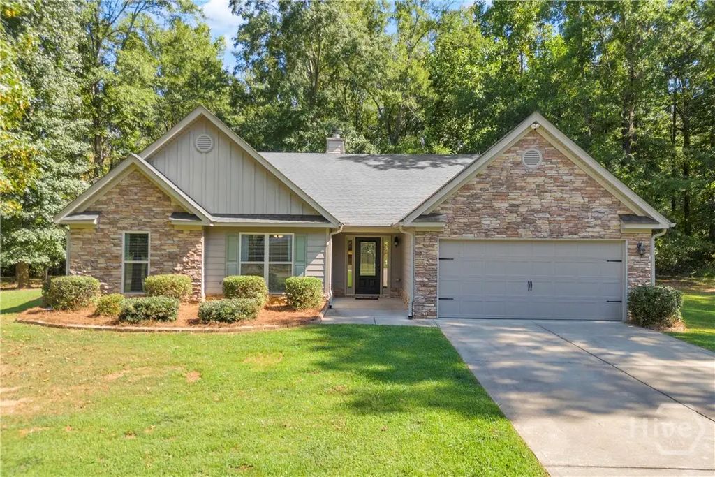 111 Buttercup Lane, Bogart