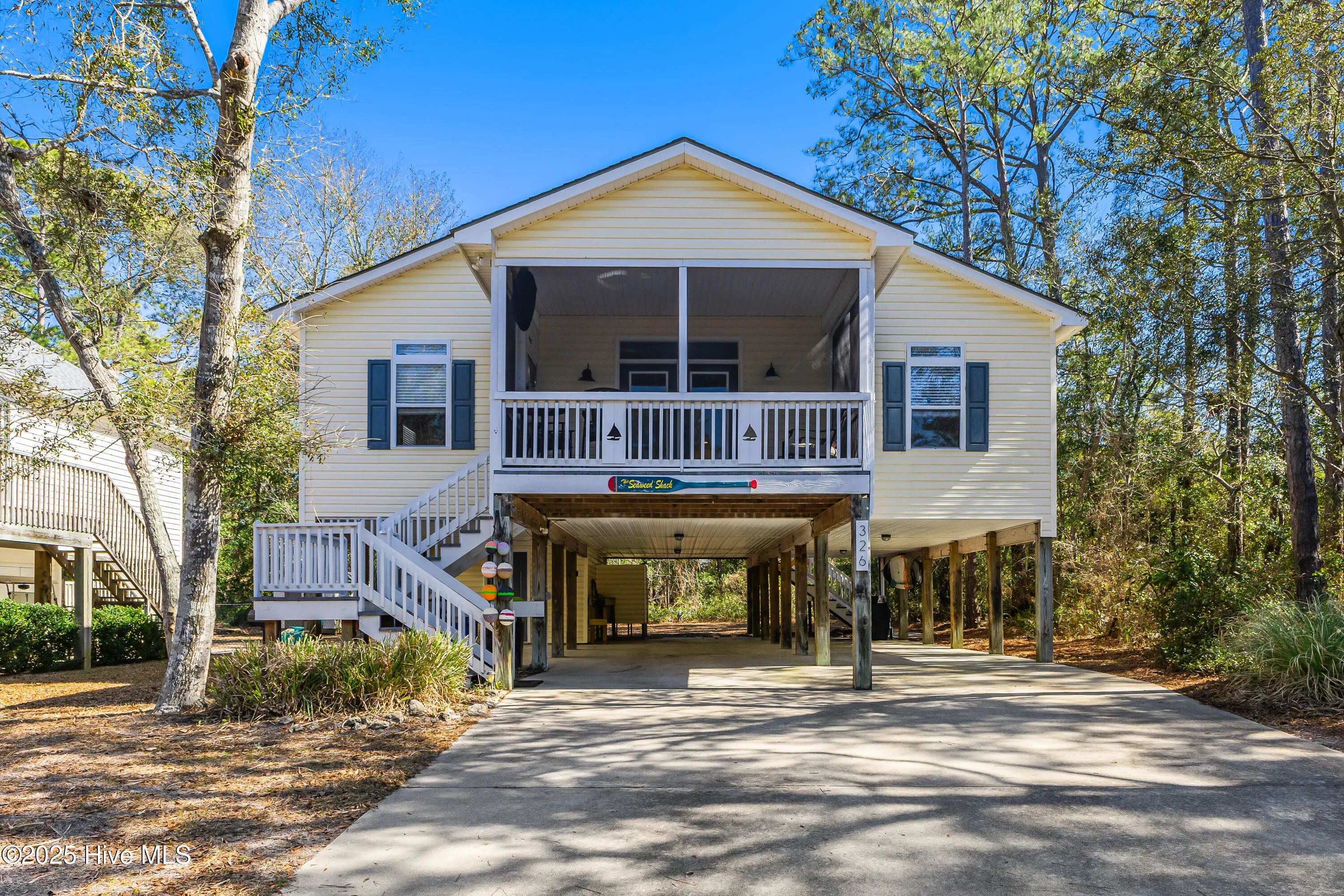 326 Ne 41st Street, Oak Island