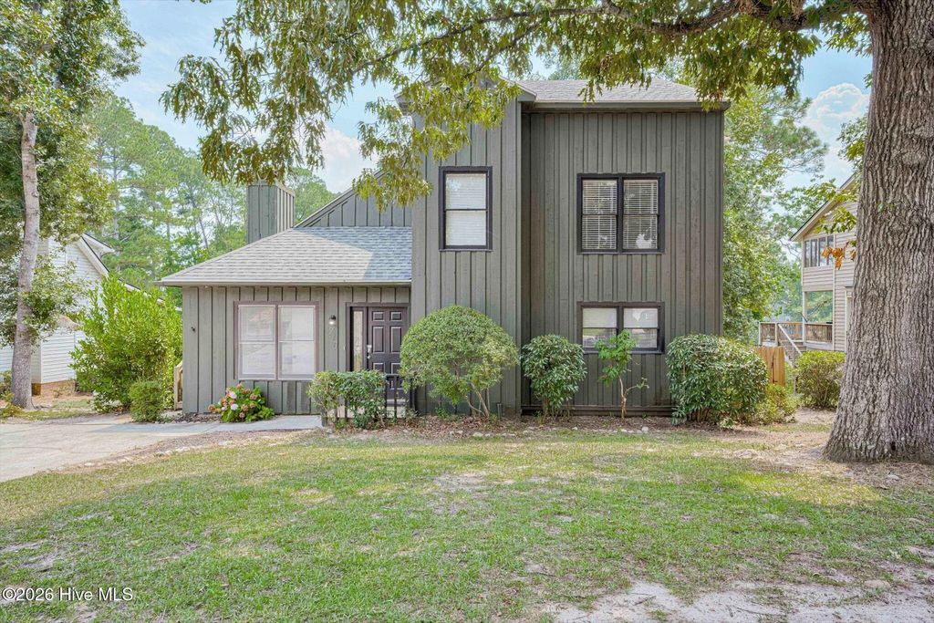 210 Waters Way, Martinez