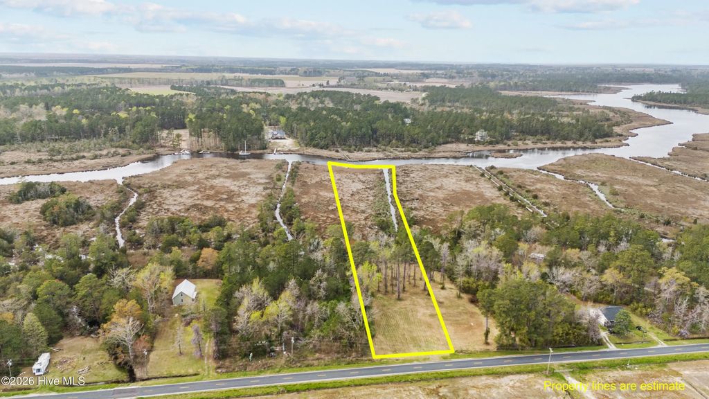 543 Florence Road, Merritt