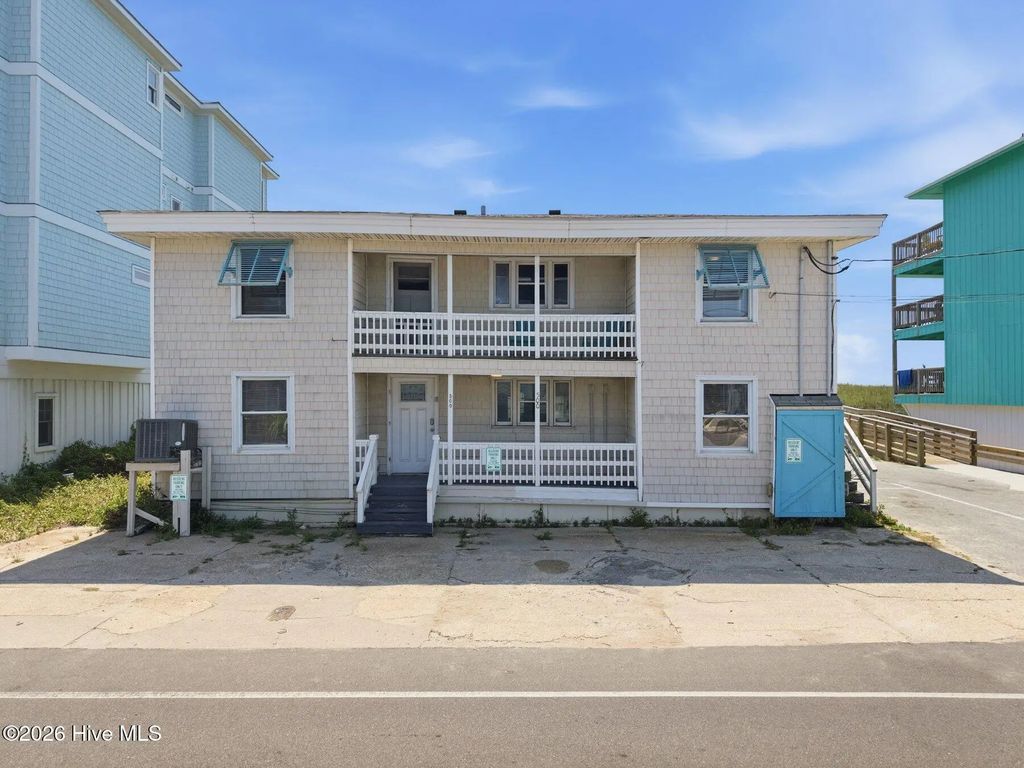500 Carolina Beach Avenue N, Carolina Beach