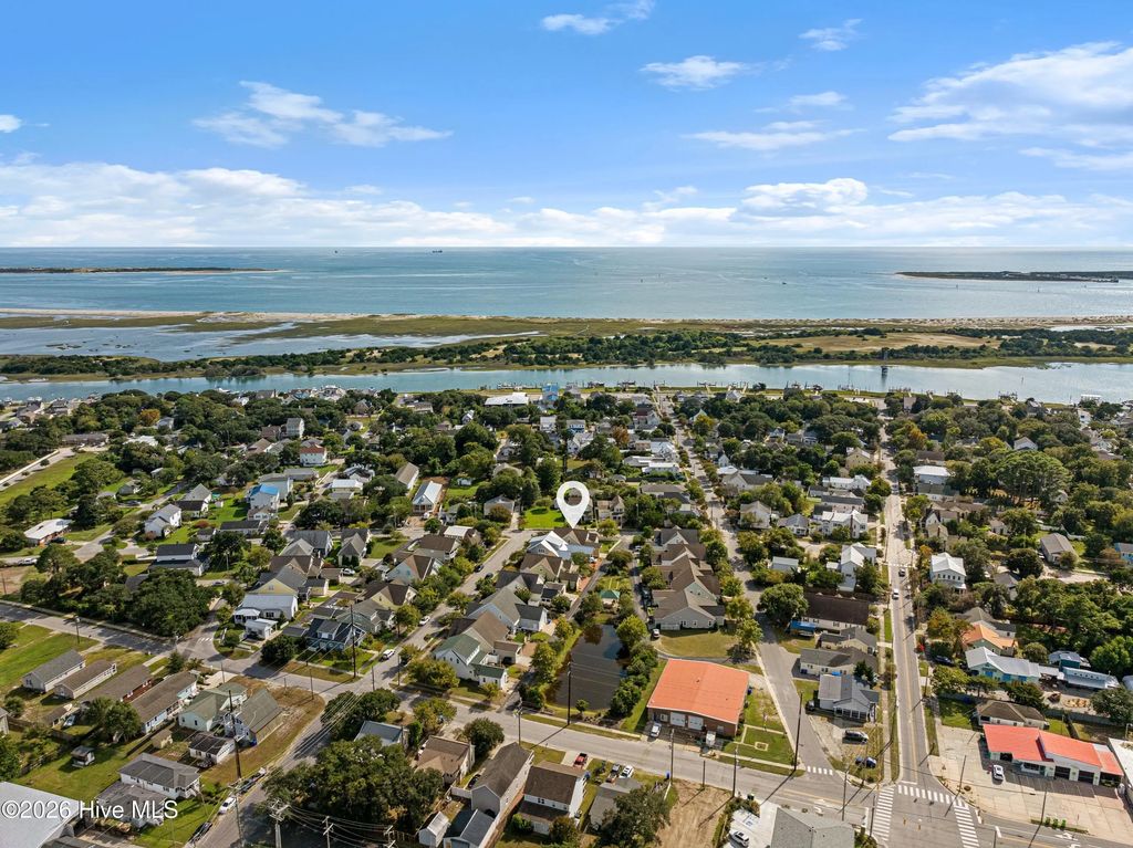 301 Hedrick Street, Beaufort
