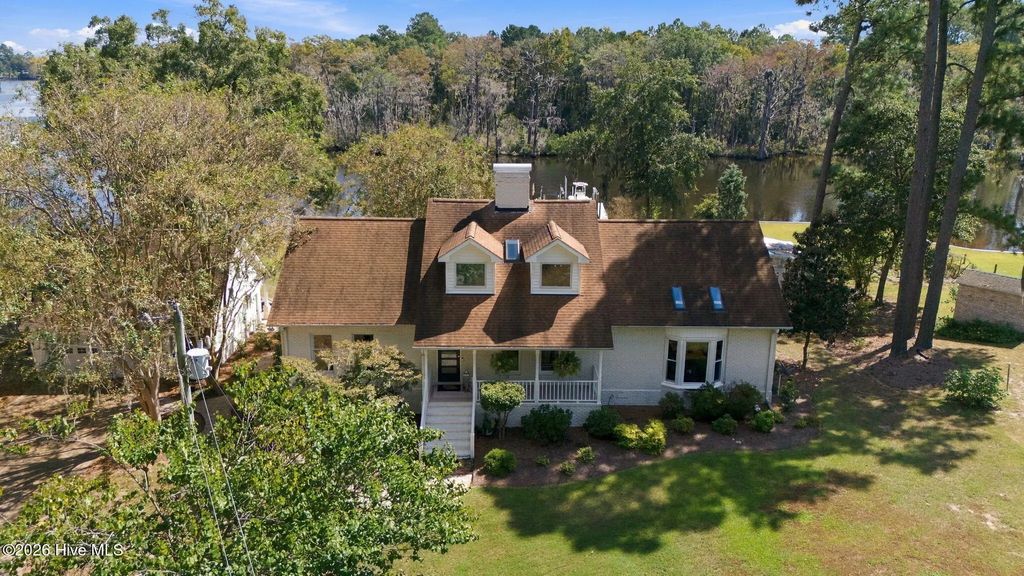 1613 Brices Creek Road, New Bern