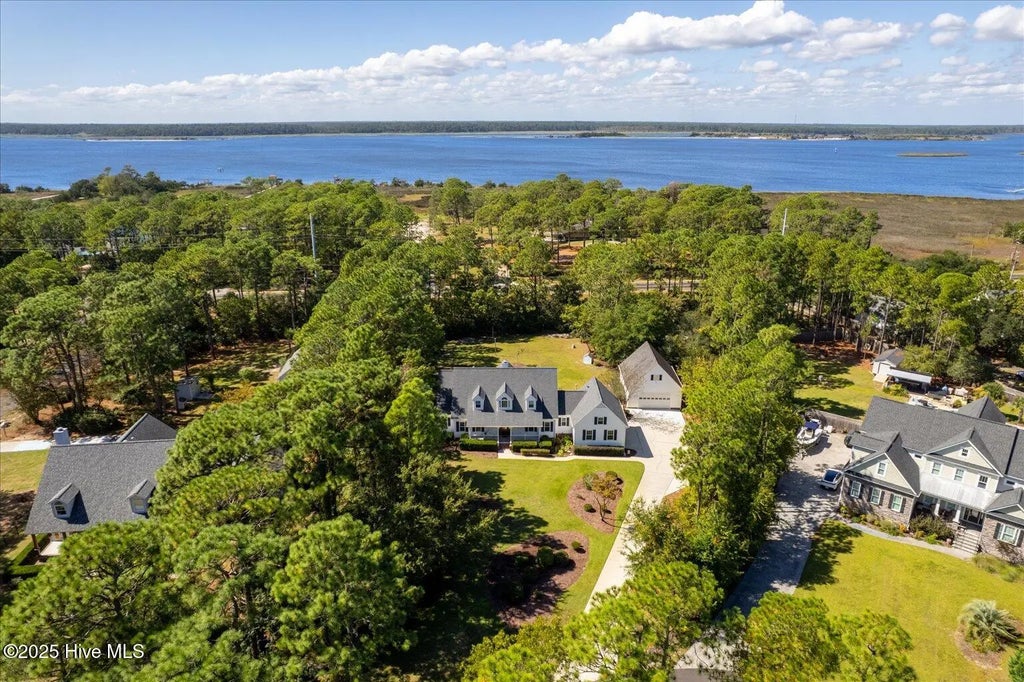 8108 Willow Way, Wilmington