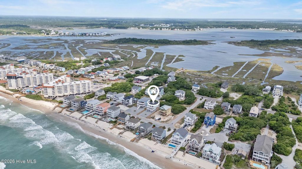 24 Porpoise Place, North Topsail Beach