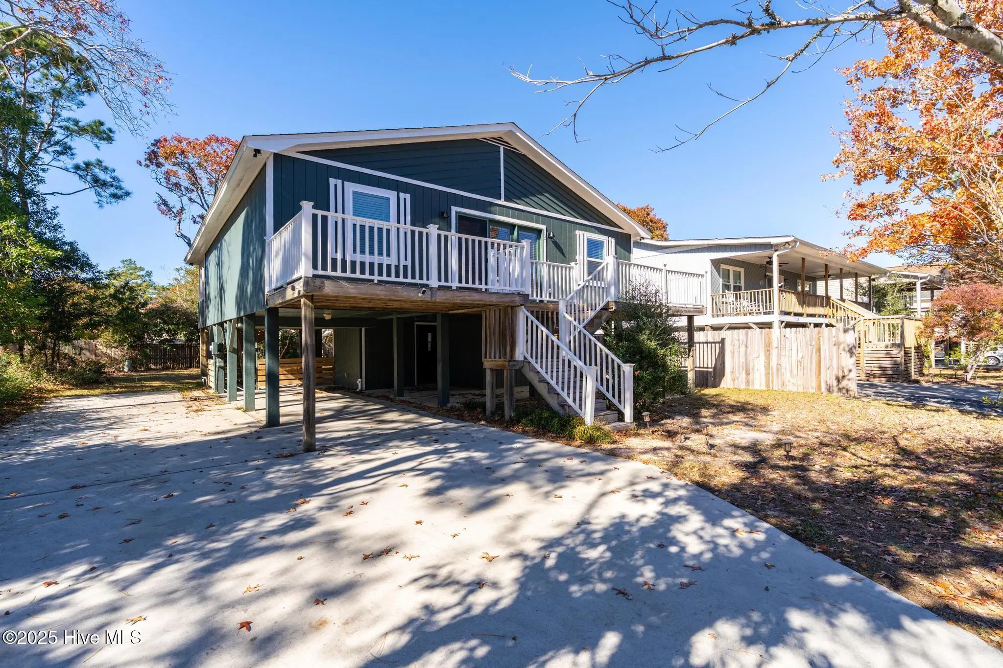 137 Ne 6th Street, Oak Island