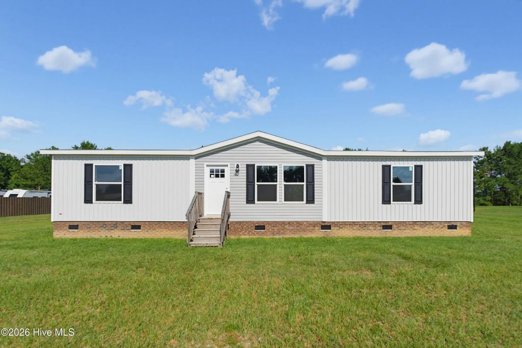 205 Emily Drive, Chadbourn