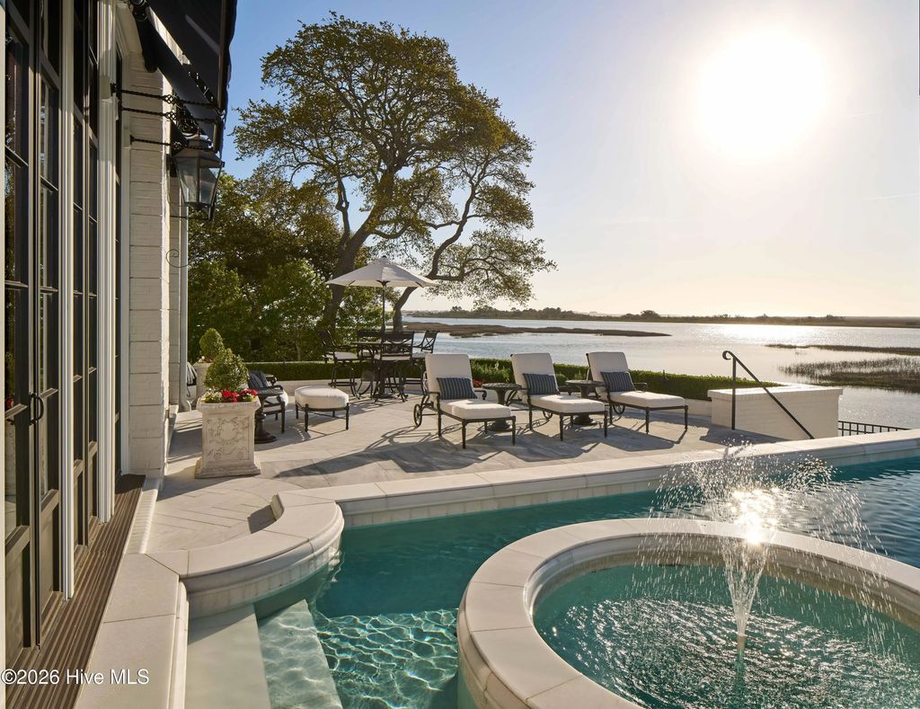 2316 Ocean Point Drive, Wilmington
