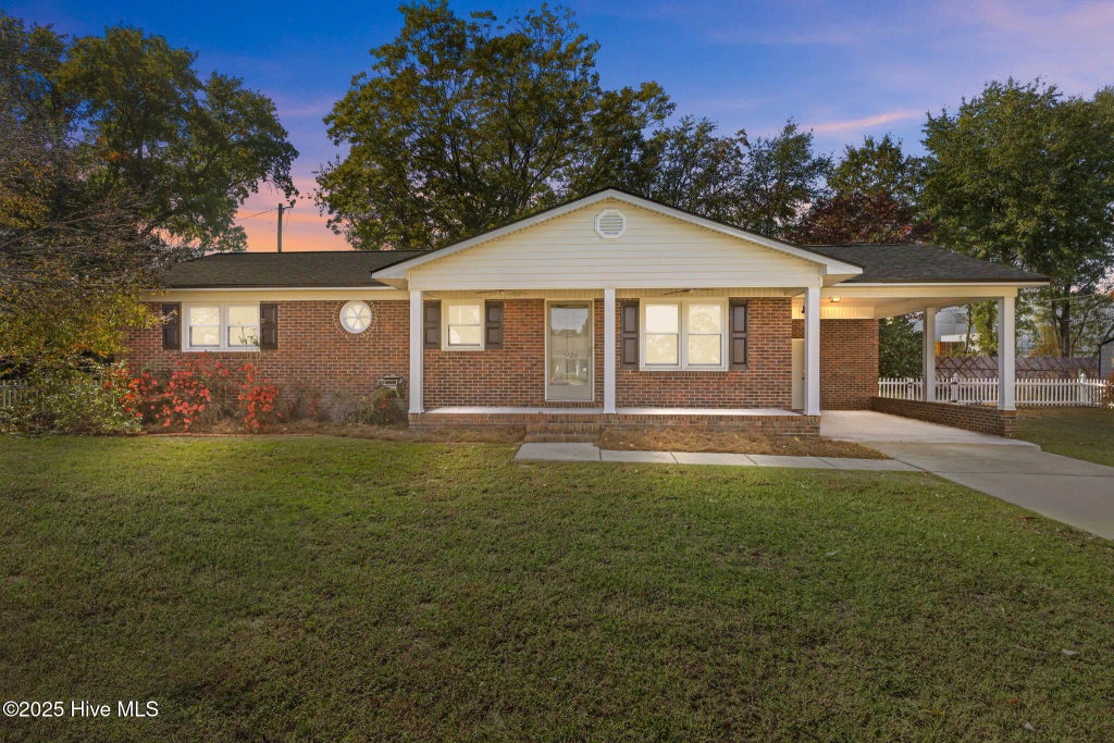 2604 Geneva Court, Fayetteville