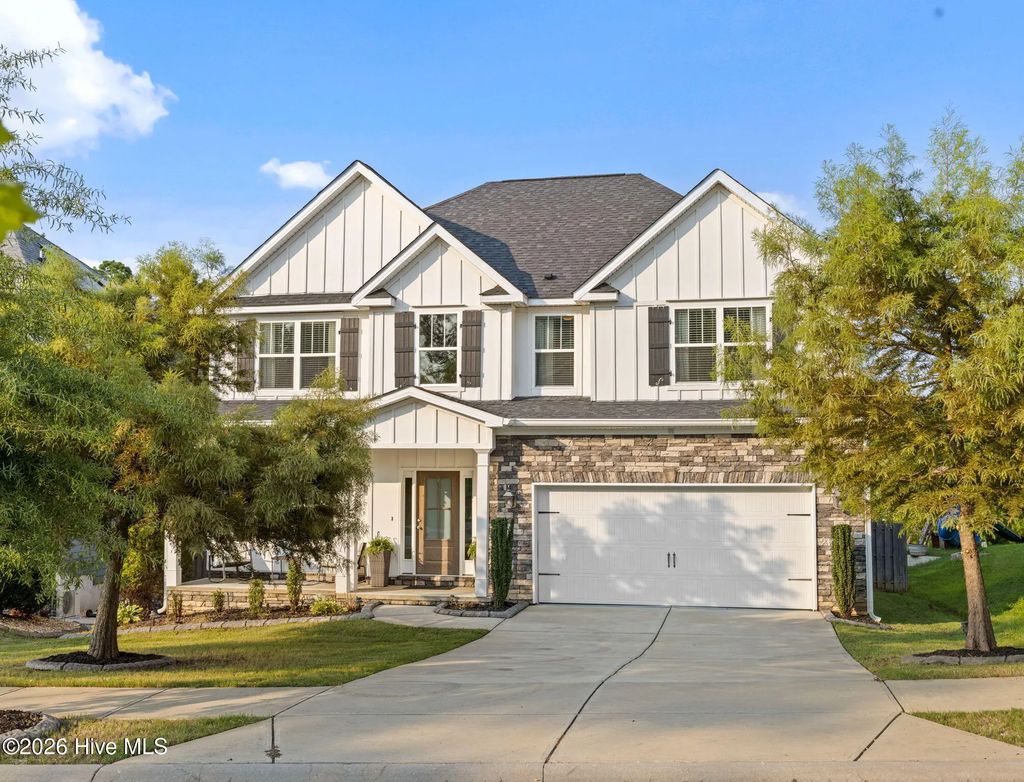 671 Tree Top Trail, Columbia
