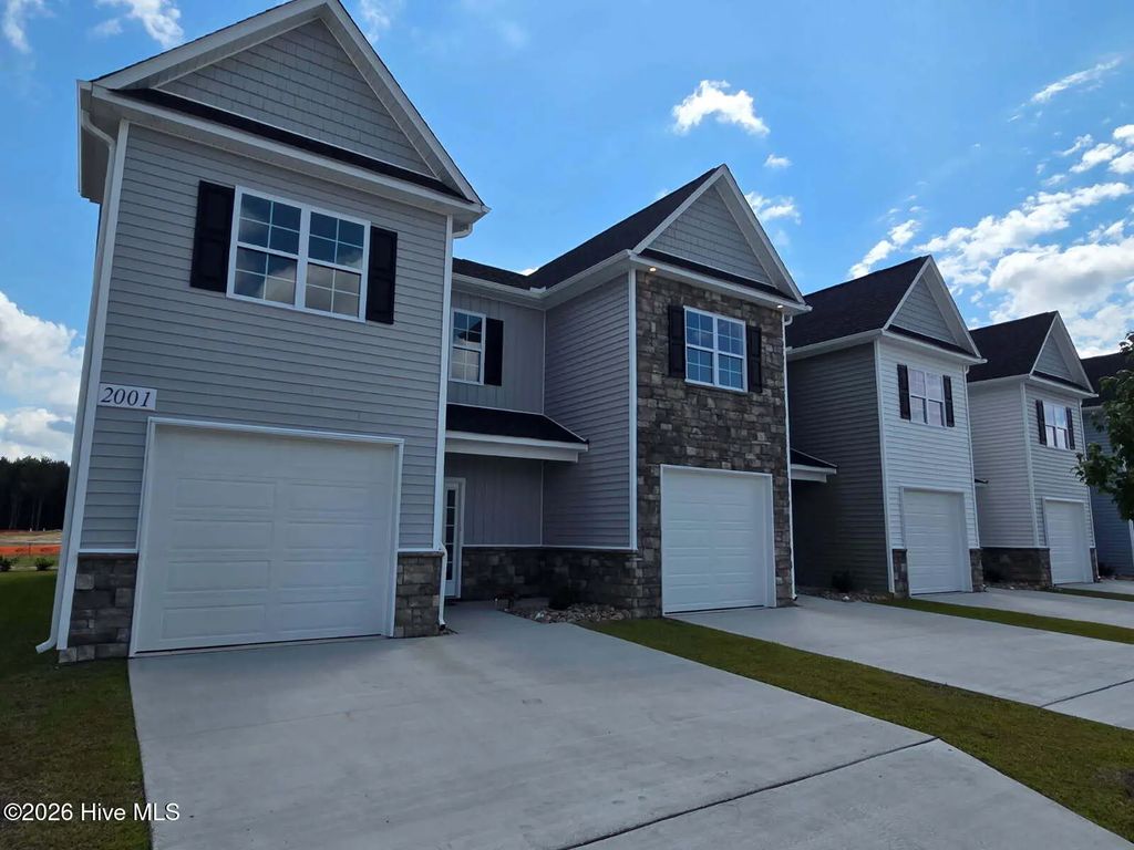 2001 Newbury Way D, Greenville