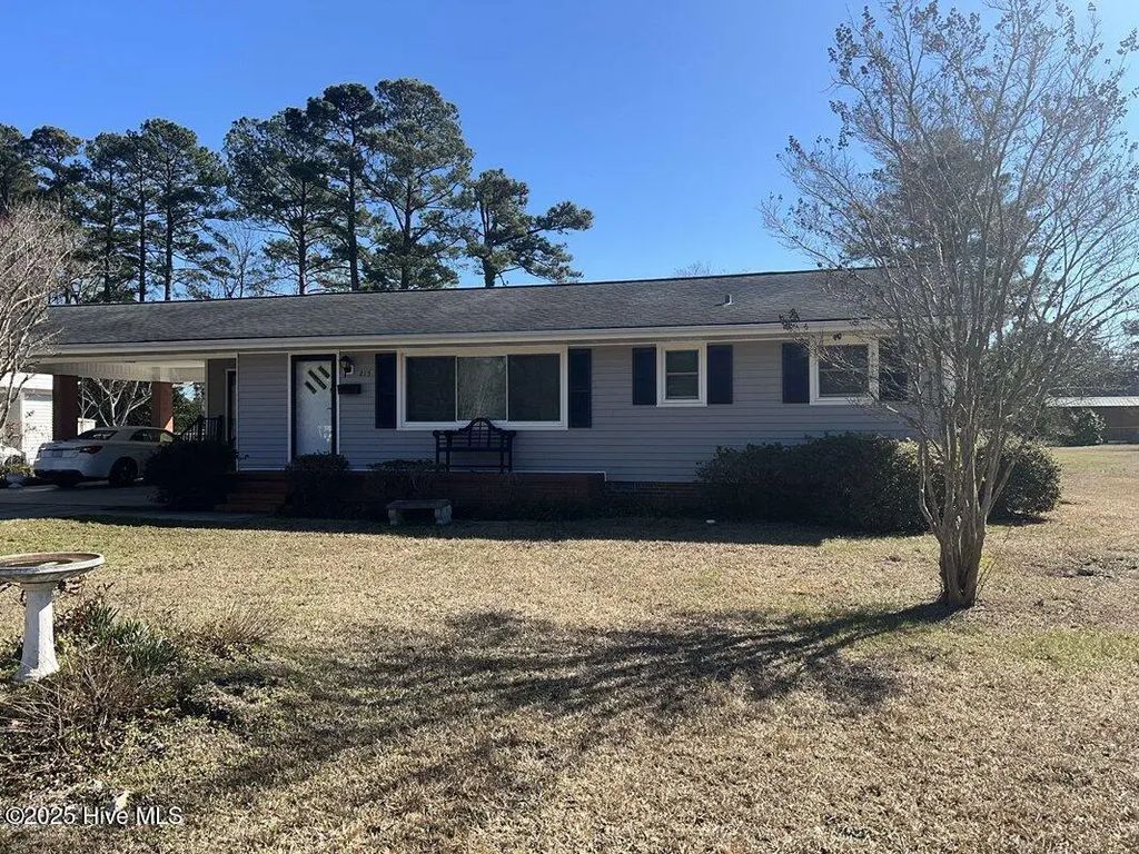 215 Nunn Street, Havelock