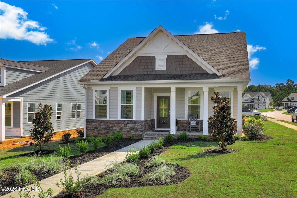 305 Pennyweight Lane, Edgefield