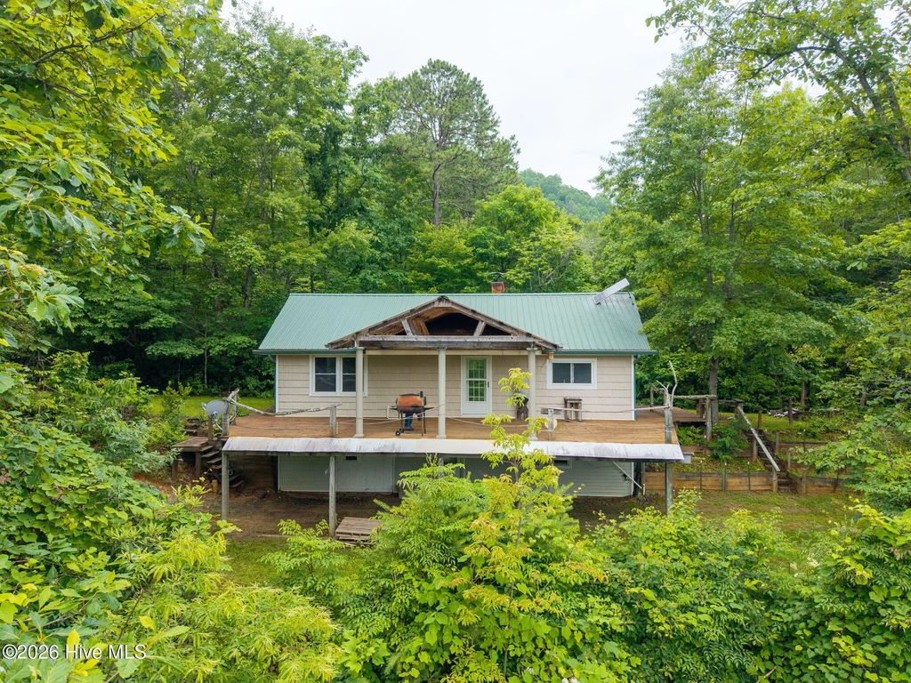 623 Denton Road, Murphy