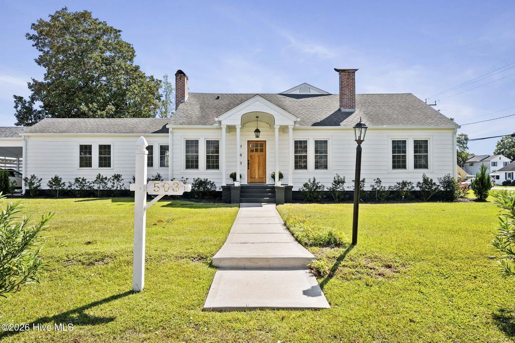 503 S Sabiston Drive, Swansboro