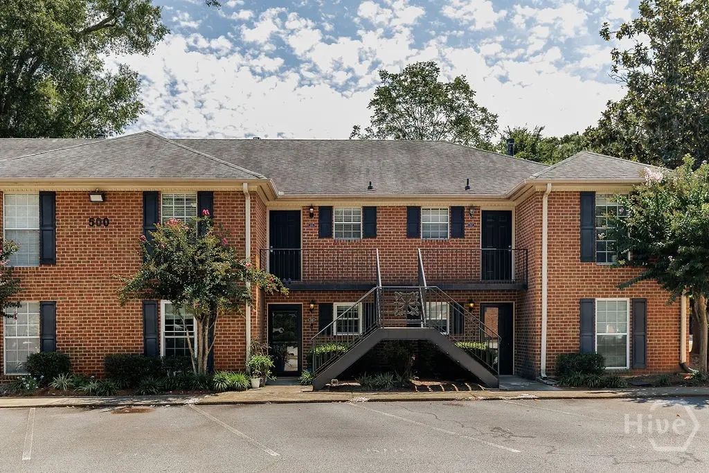 1688 Prince Avenue 505, Athens