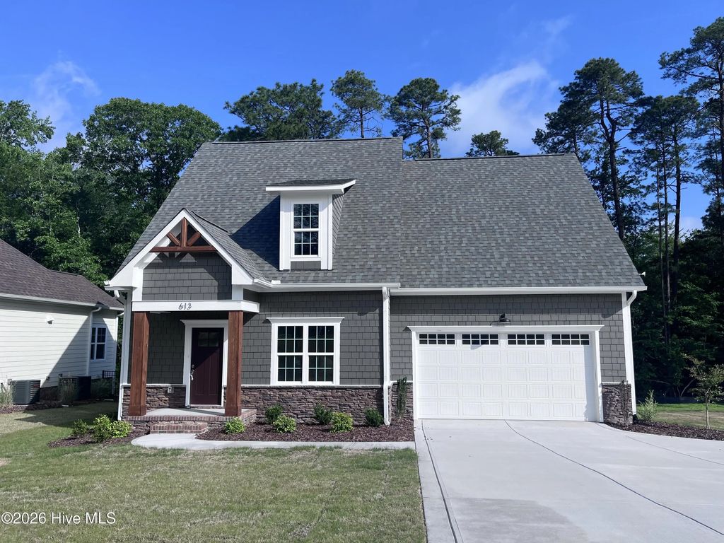 613 Jumper Court, Southern Pines