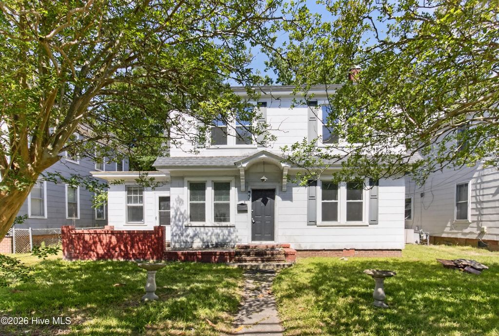 915 N Road Street, Elizabeth City