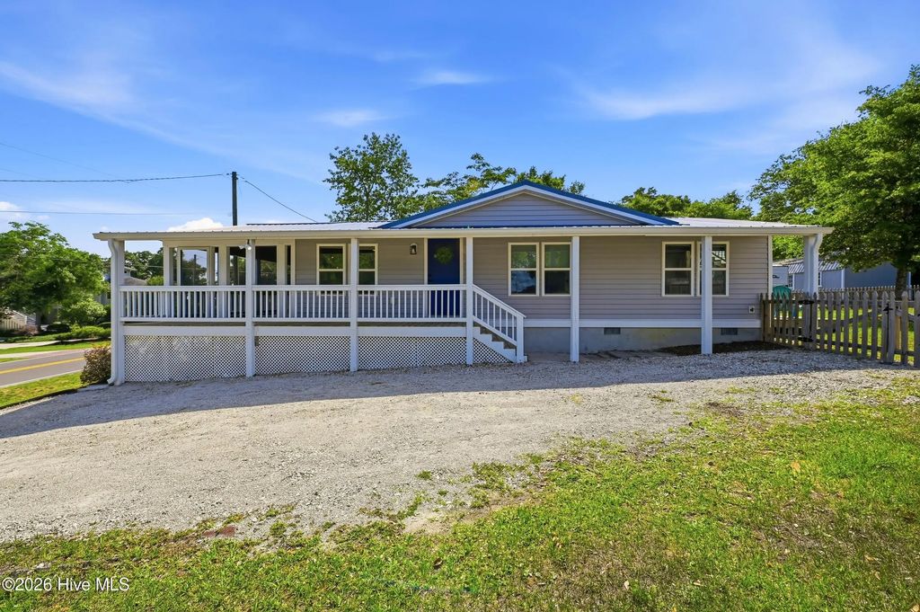 1510 Kings Landing Road, Hampstead