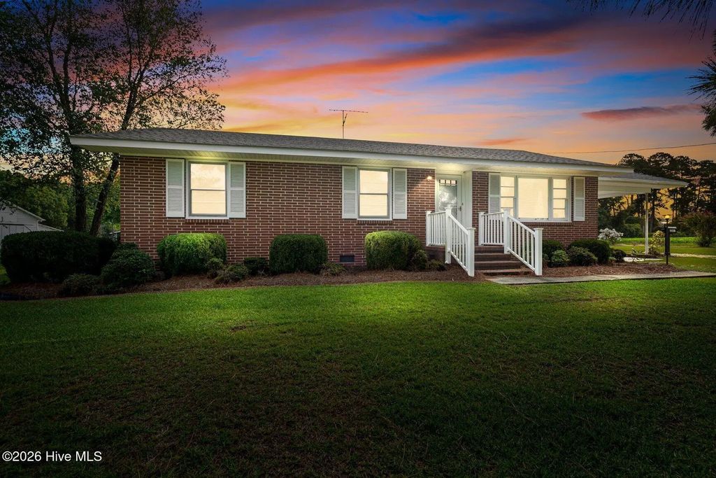 2281 S Old Carriage Road, Rocky Mount
