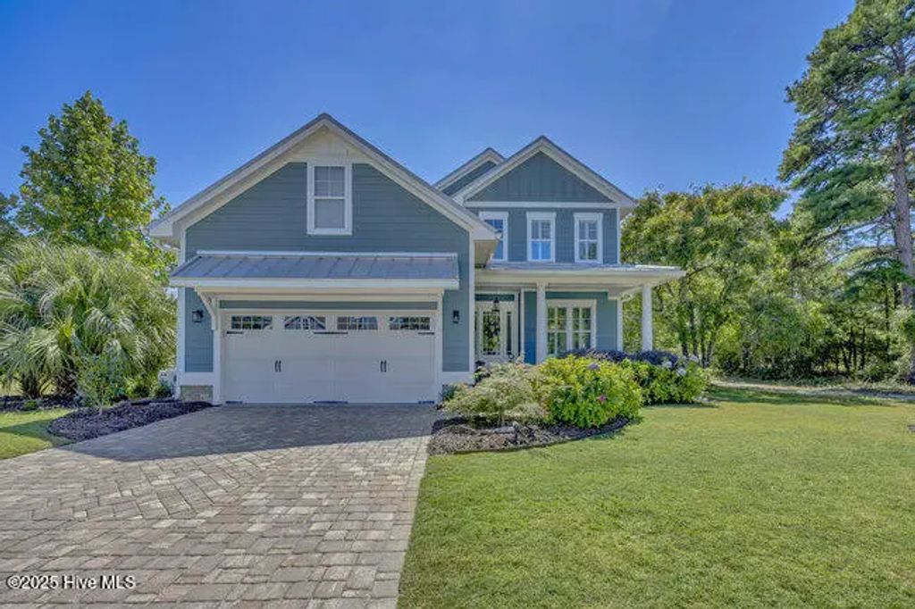 3586 Rivergate Way Ne, Leland
