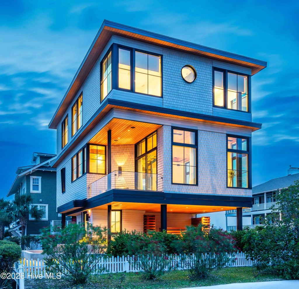 4 W Atlanta Street, Wrightsville Beach