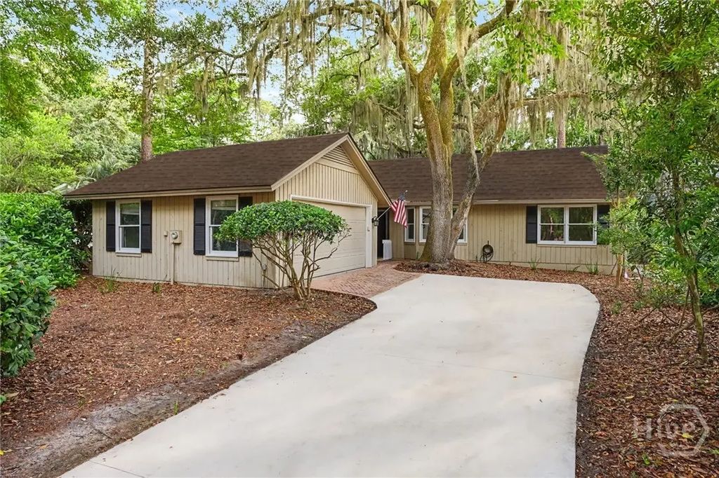 12 Lanyard Court, Savannah